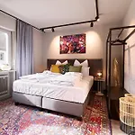 Xzllenz Kueche Bad S-bahn Parken Smart-tv Wellbeing Apartament *