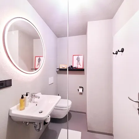 Xzllenz Kueche Bad S-bahn Parken Smart-tv Wellbeing 아파트 *