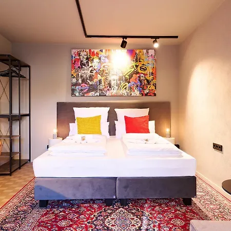 Apartamento Xzllenz Kueche Bad S-bahn Parken Smart-tv Wellbeing *