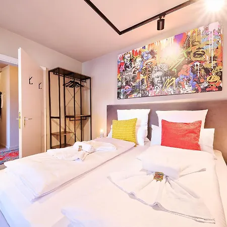 Xzllenz Kueche Bad S-bahn Parken Smart-tv Wellbeing Apartment Neunkirchen am Sand